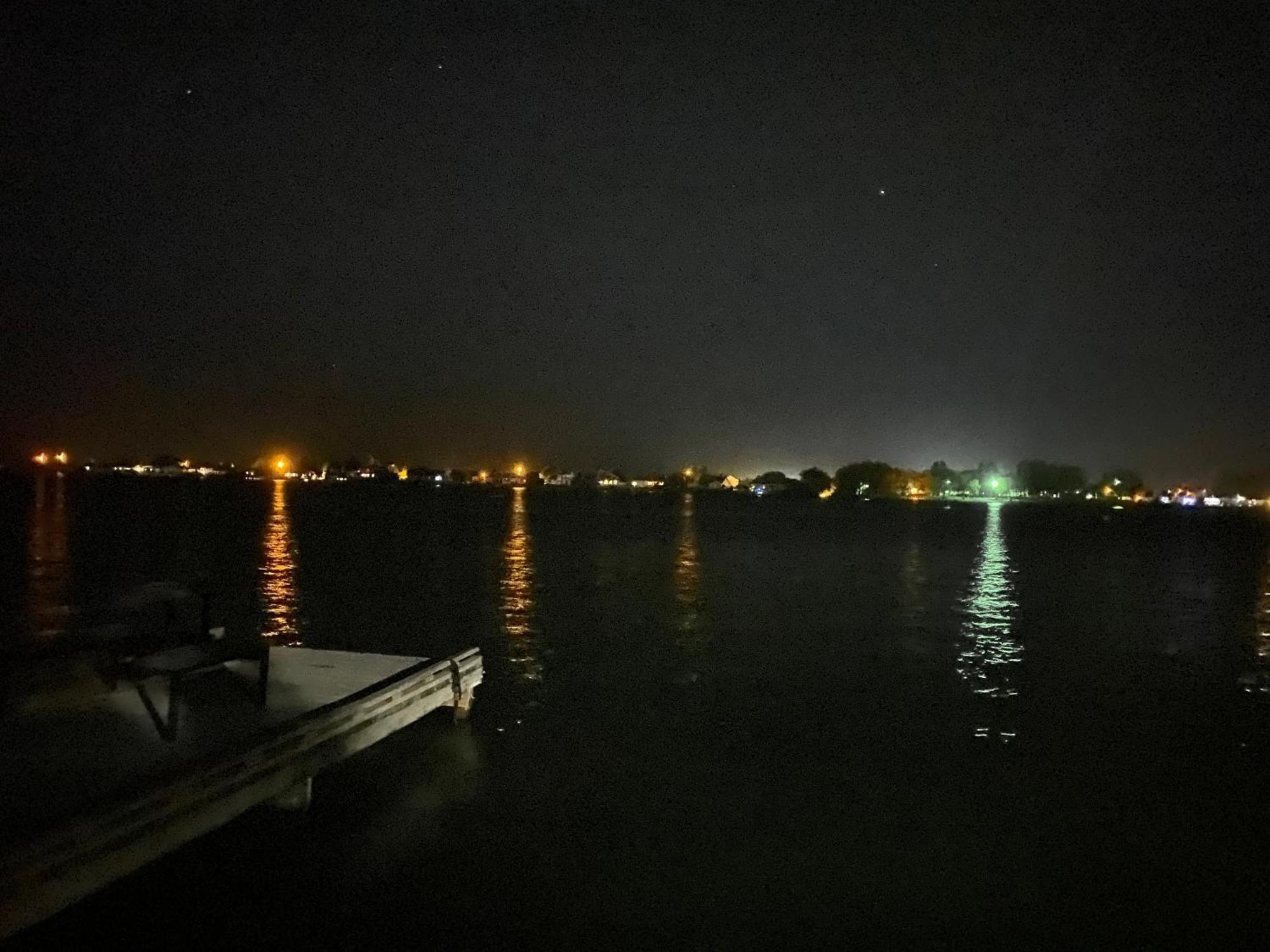 Lakeshore Inn Water Front Moses Lake Buitenkant foto