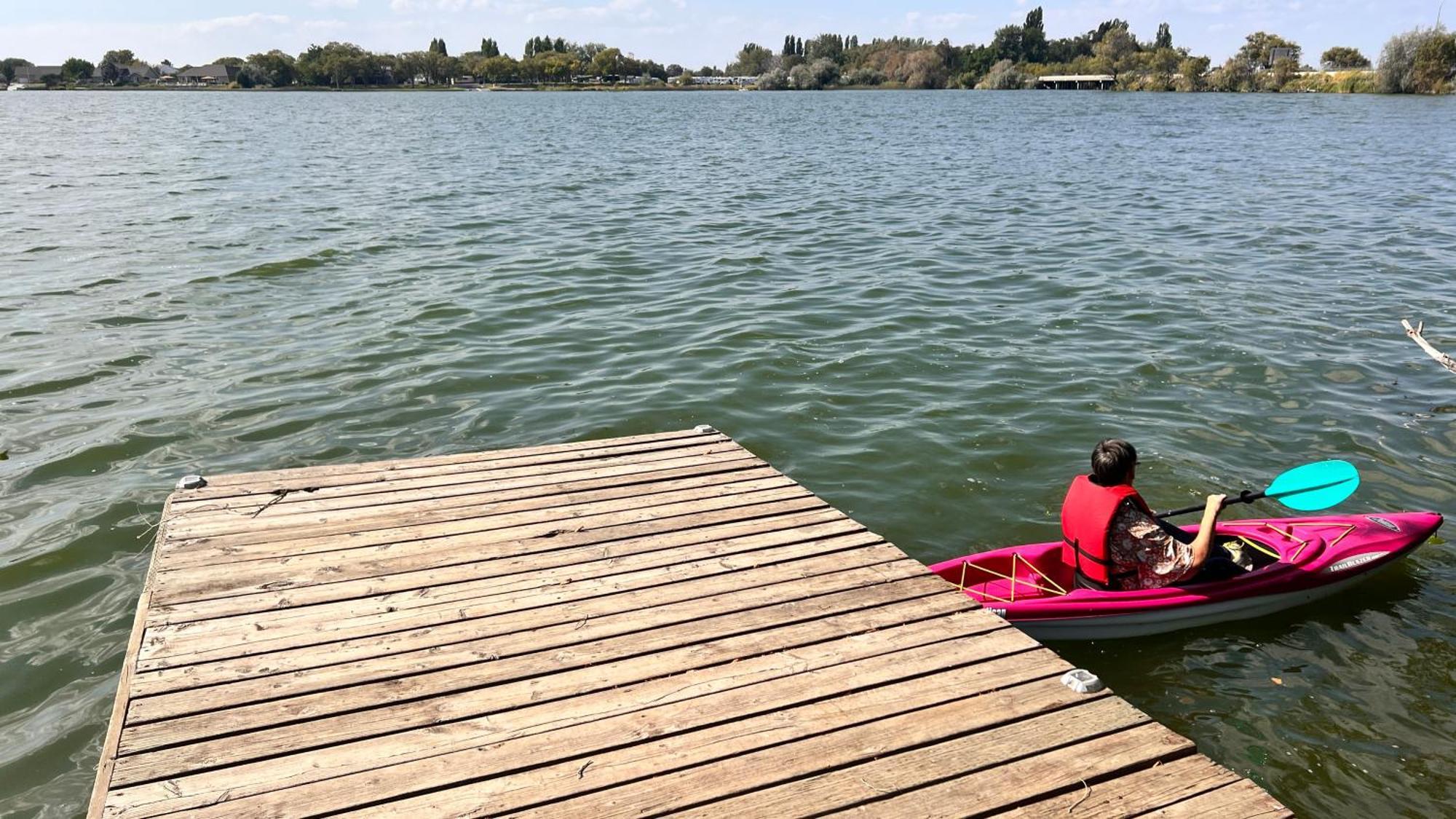 Lakeshore Inn Water Front Moses Lake Buitenkant foto