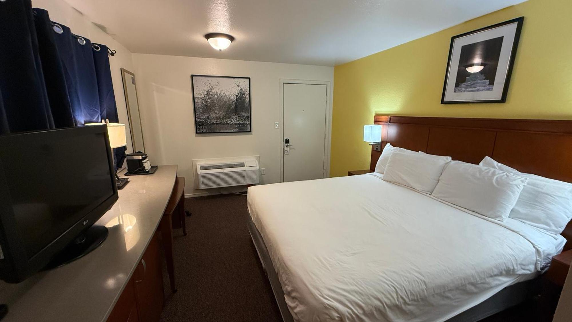 Lakeshore Inn Water Front Moses Lake Buitenkant foto