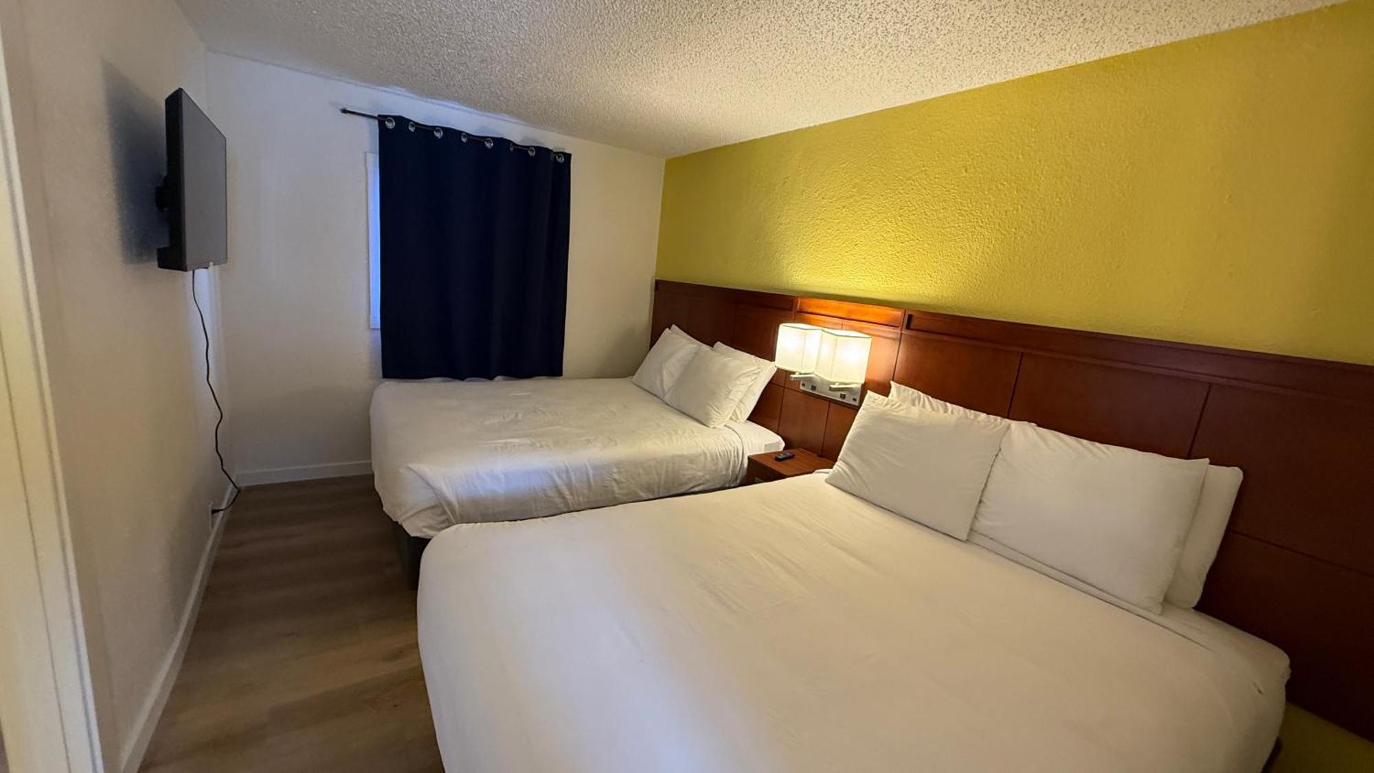 Lakeshore Inn Water Front Moses Lake Buitenkant foto