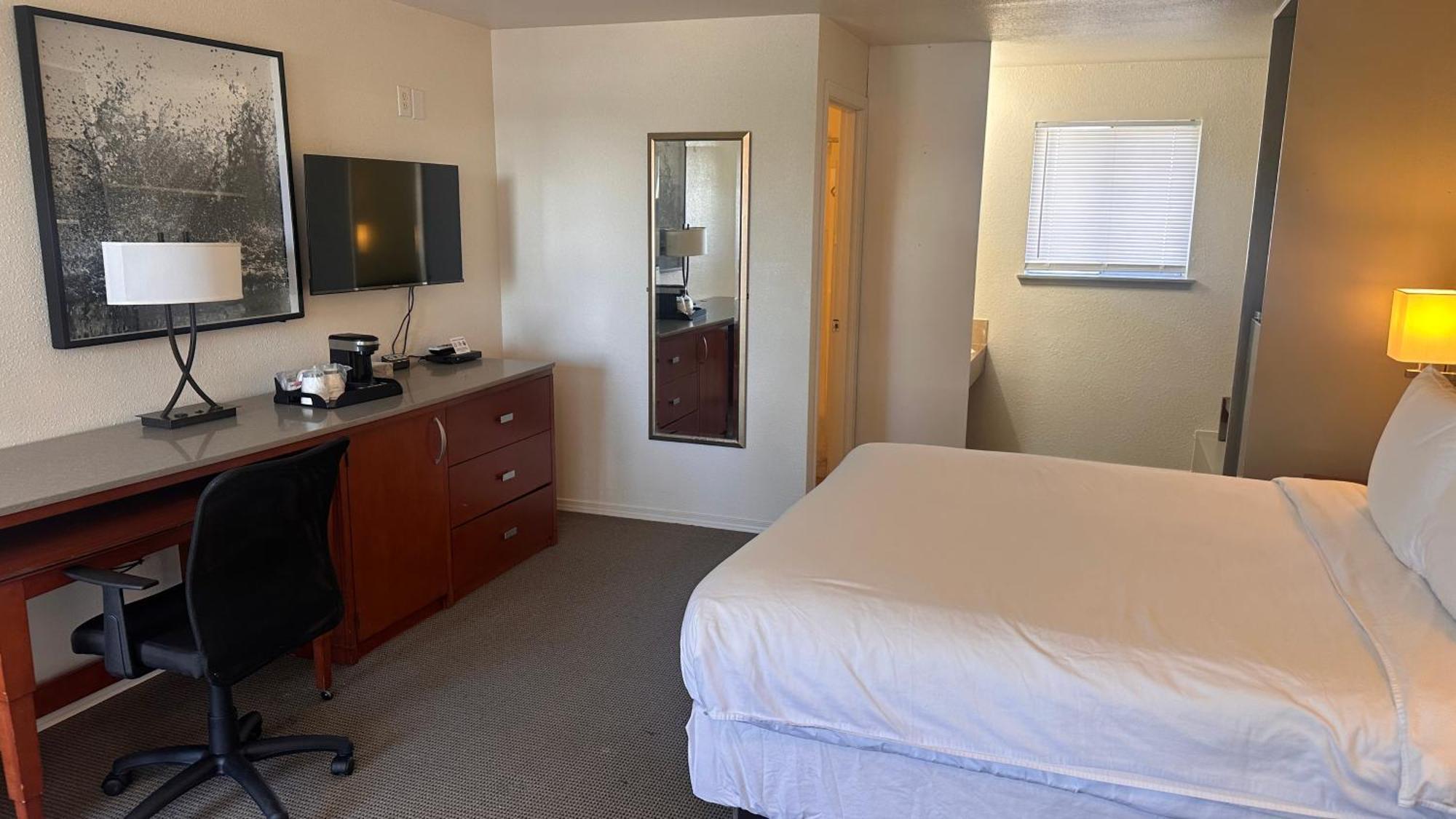 Lakeshore Inn Water Front Moses Lake Buitenkant foto